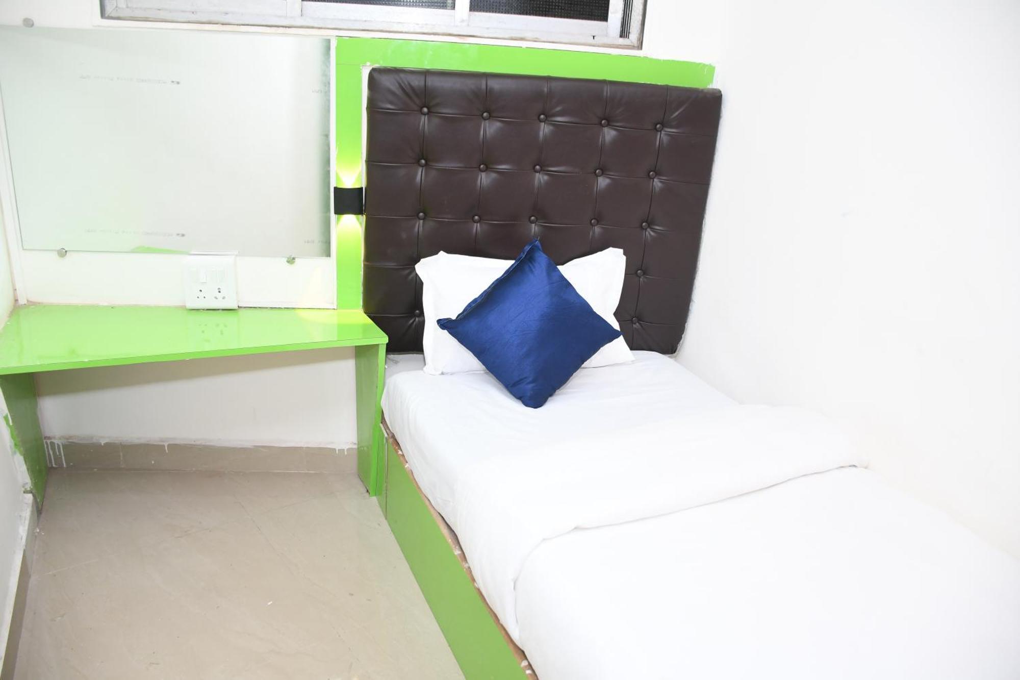Airport Cabin Stay Mumbai Near T2 — Photos 2